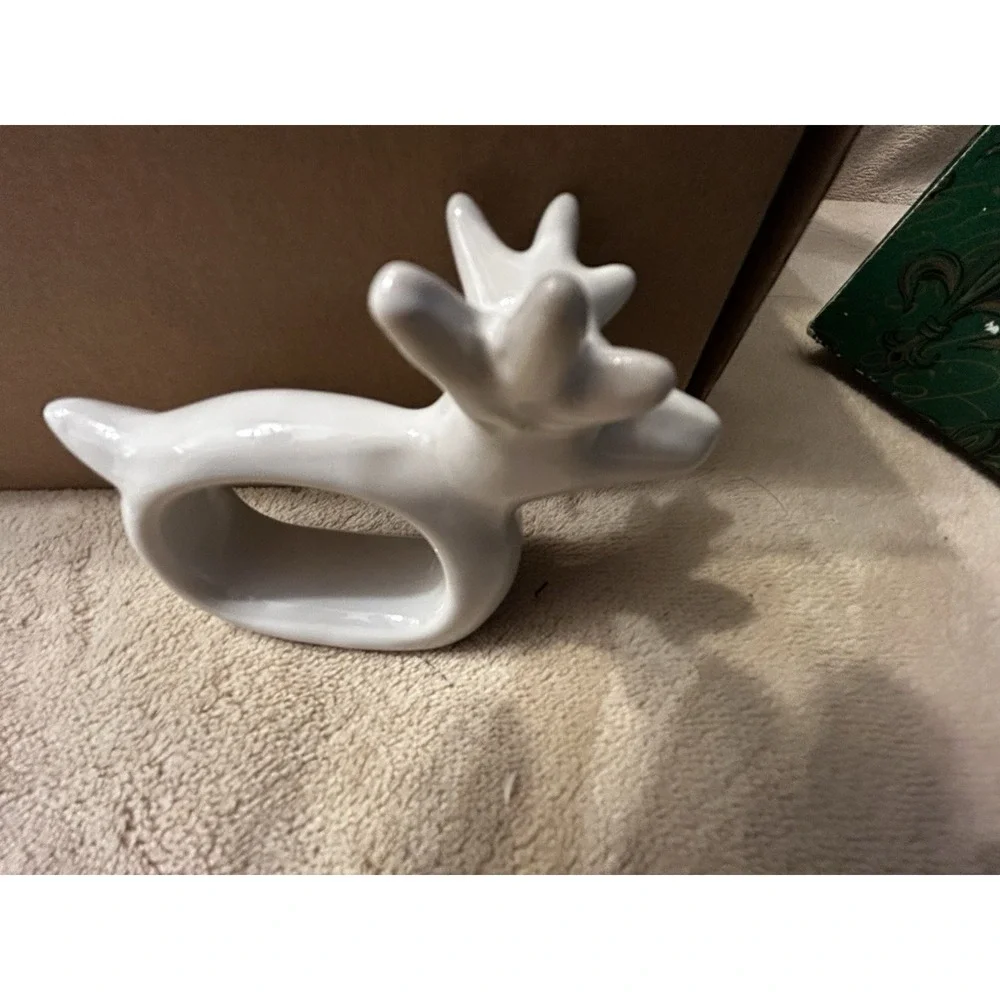 Reindeer Napkin Rings Set Of 4 White Ceramic Christmas Holiday NIB Decor